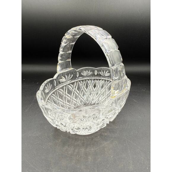 Vintage Lead Crystal Glass Basket w/ Scalloped Edge and Wide Handle-7” - Picture 9 of 9
